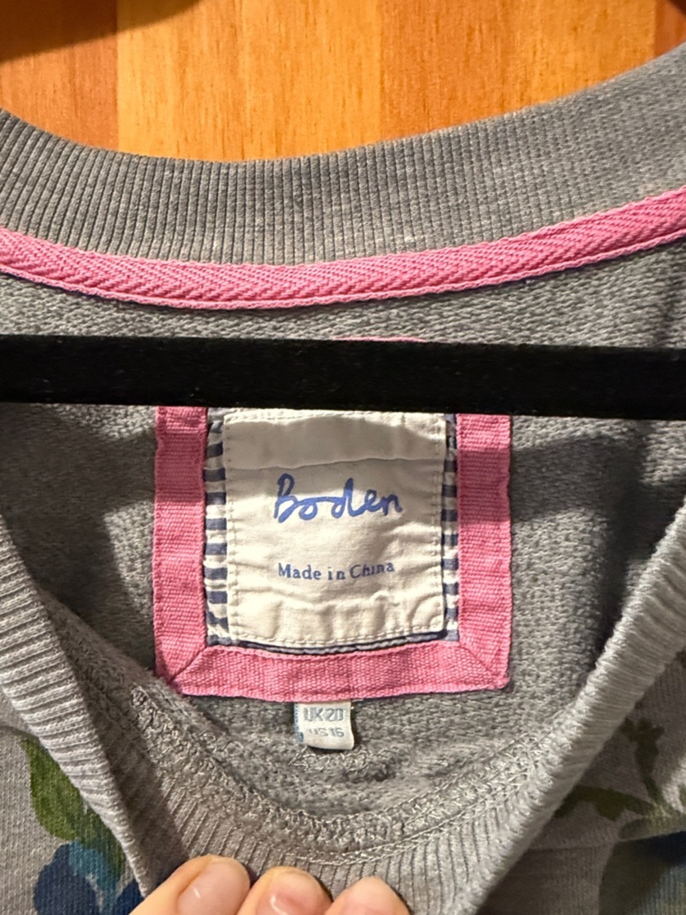 Boden Floral Pull Over Sweatshirt - Picture 2 of 4